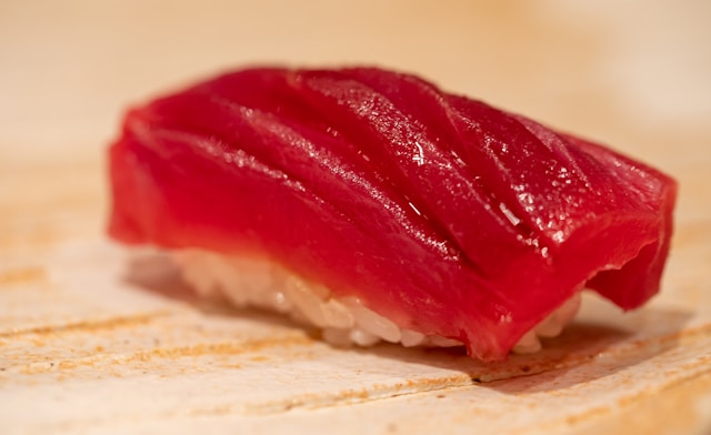 Katsuo-sashimi-skipjack-tuna