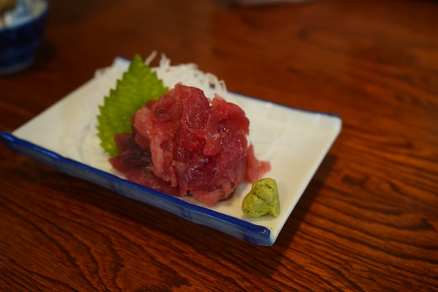 Maguro-tuna-sashimi