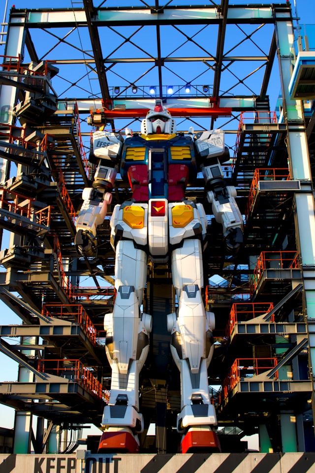 gundam-statue